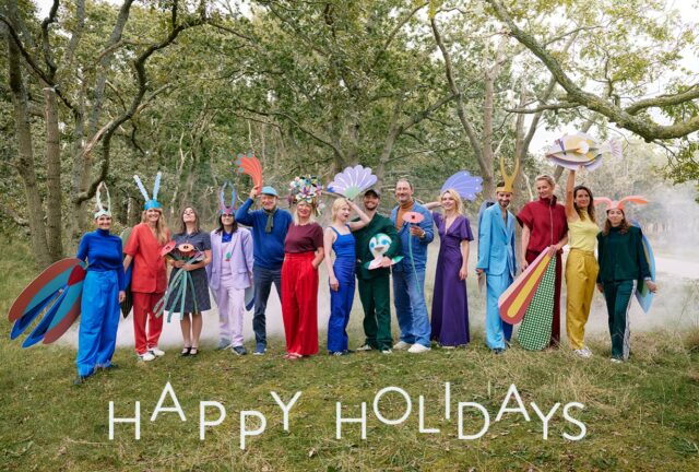 We wish you happy holidays!